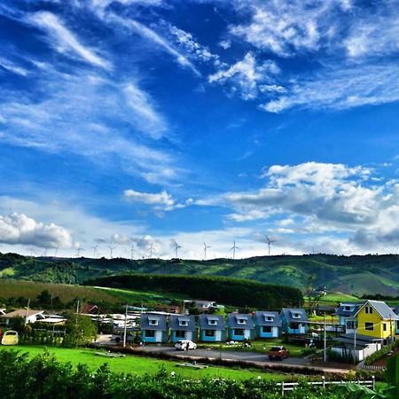 Kondee Cino Cafe & Glamping Hotel เขาค้อ ภายนอก รูปภาพ