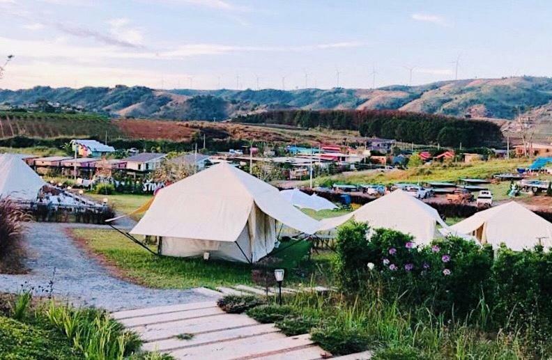 Kondee Cino Cafe & Glamping Hotel เขาค้อ ภายนอก รูปภาพ