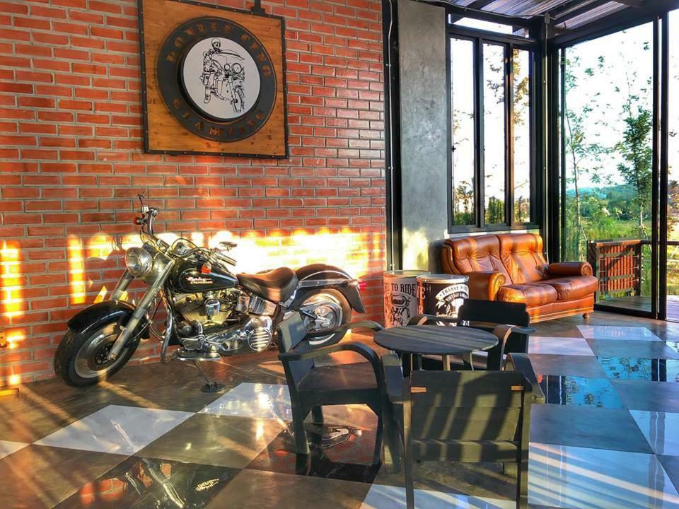 Kondee Cino Cafe & Glamping Hotel เขาค้อ ภายนอก รูปภาพ