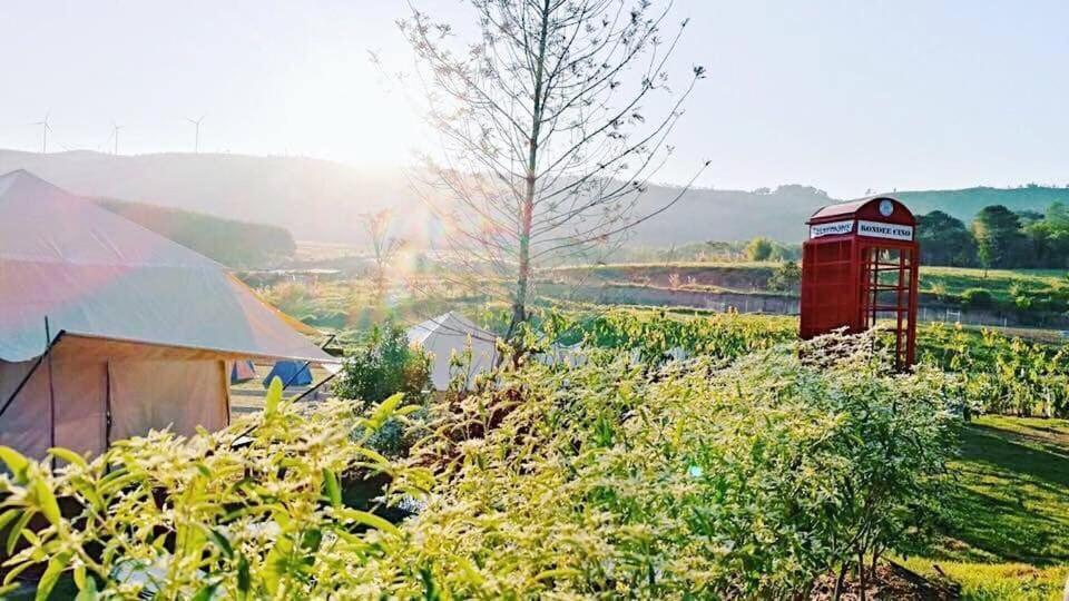 Kondee Cino Cafe & Glamping Hotel เขาค้อ ภายนอก รูปภาพ